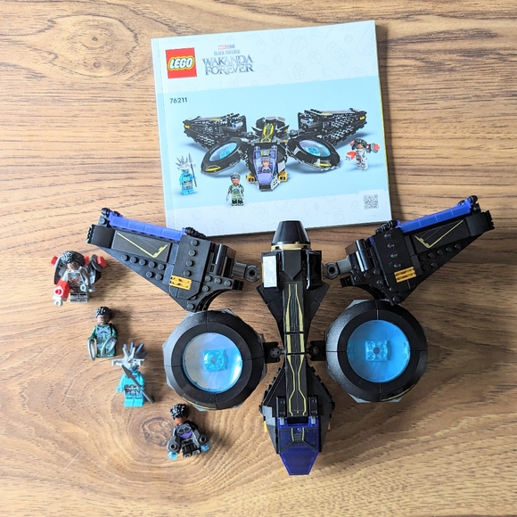 LEGO Marvel set 76211 complete w3/4figs +instructions - Picture 3 of 4